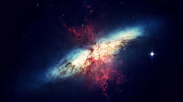 Dünya'dan 3 bin ışık yılı ötede Kuğu (Cygnus) takımyıldızı yakınındaki "NGC 7027" gezegen nebulasında tespit edilen molekül ilk kez uzayda gözlenmiş oldu.