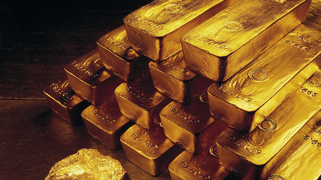 Değer kaybını üst üste 4. haftaya taşıyan altının ons fiyatı, geçen haftayı yüzde 1,15 azalışla 1.275,8 dolardan tamamladı.
