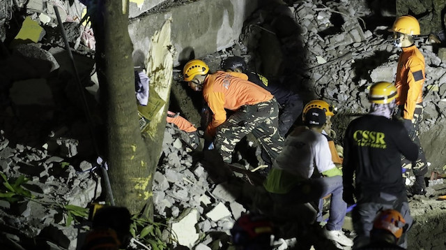Pasifik Ateş Çemberi deprem ve volkan kuşağında yer alan Filipinler'de, 15 Ekim 2013'te meydana gelen 7,2 büyüklüğündeki depremde 144 kişi hayatını kaybetmişti.
