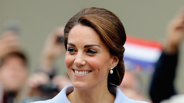 İngiltere Kraliyet ailesinin gözdesi: Kate Middleton