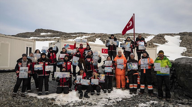  Antarktika'daki Bilimsel ve Teknik İşbirliğine Dair Mutabakat Zaptı, Sanayi ve Teknoloji Bakanı Mustafa Varank ve Belarus Bilimler Akademisi Başkanı Vladimir Gusakov tarafından imzalandı.
