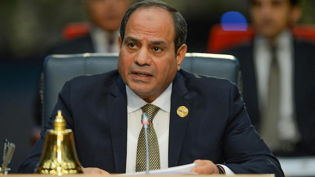 Darbeyle ülkenin yönetimine el koyan Abdülfettah el Sisi.
