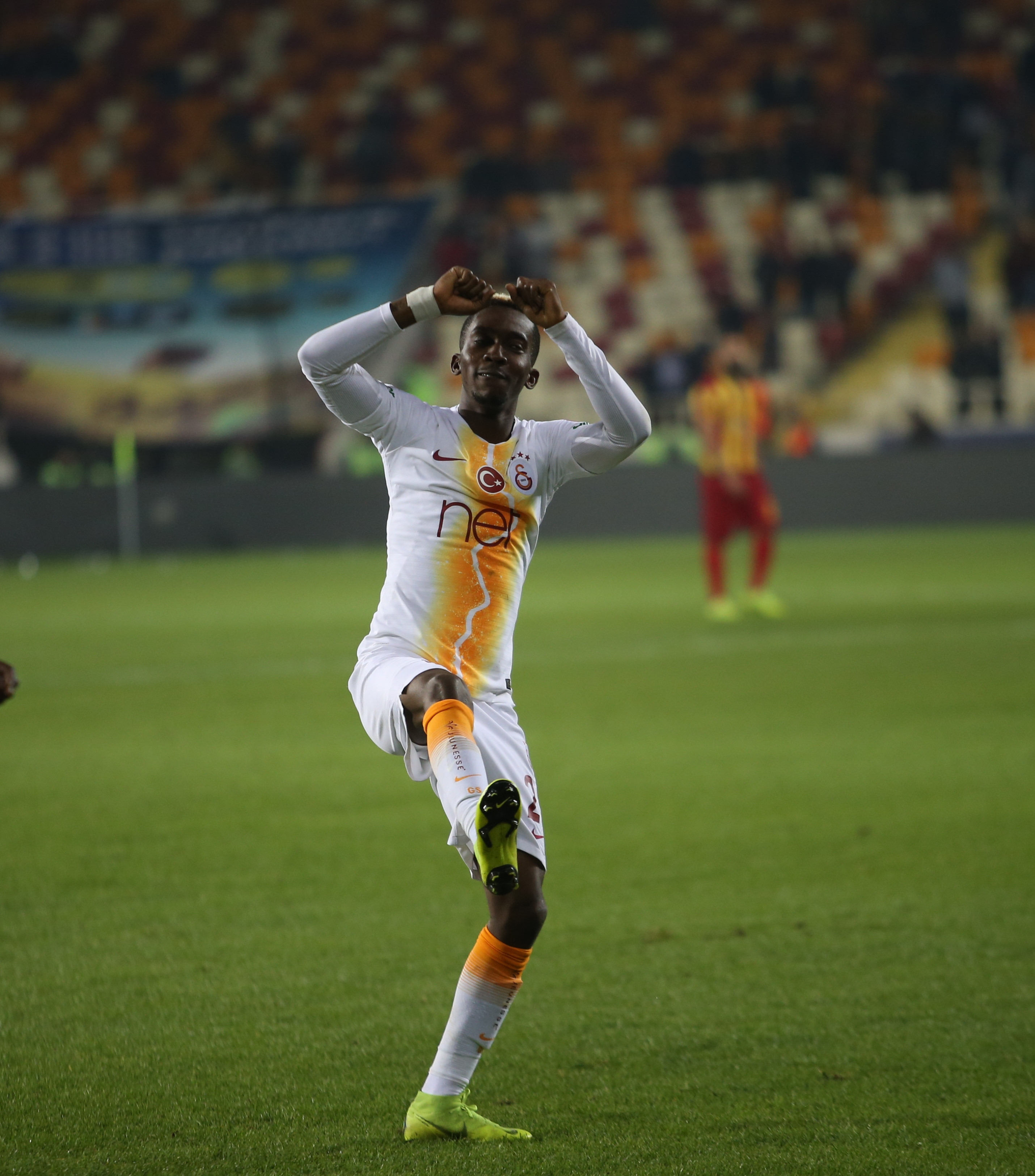 galatasaray 23 kez finalde