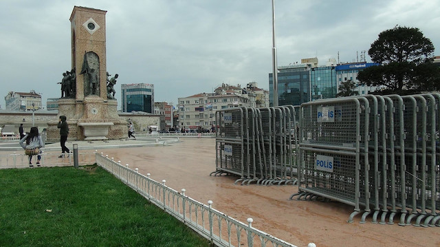 Taksim Meydanı, olaylar nedeniyle 1 Mayıs'ta göstericilere kapatılıyor.