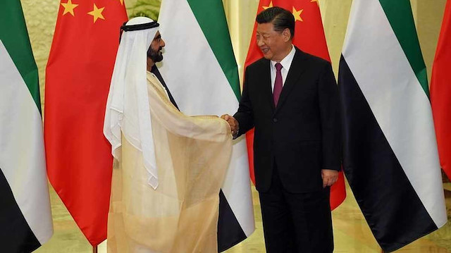 BAE Devlet Başkanı Yardımcısı ve Başbakan Muhammed bin Raşid el-Maktum ile Çin Devlet Başkanı Xi Jinping.