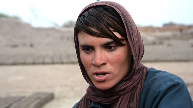 Baça Poş: Erkek kılığındaki Afgan kızlar