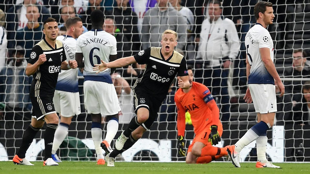 Ajax, Van de Beek'in attığı golle Tottenham'ı 1-0 mağlup etti.