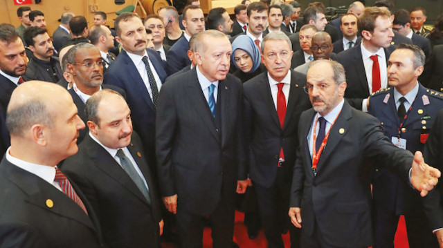 Albayrak Grubu Yönetim Kurulu Başkan Vekili Nuri Albayrak, Cumhurbaşkanı Erdoğan ve beraberindeki bakanlara PUSAT hakkında bilgi verdi.