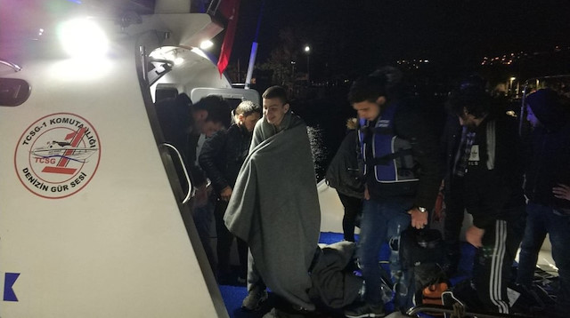 Turkish Coast Guard rescues 12 migrants in Aegean Sea