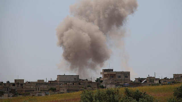 Sivil yerleşimlere devam eden yoğun hava ve kara saldırılarında 7 sivil öldü.