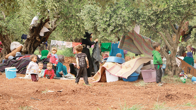 İdlib, Fırat Kalkanı ve Zeytin Dalı bölgelerine sığınan insan sayısı ise 4 milyonu aştı. 