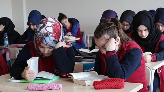 في تركيا.. مسابقات دولية لتعليم "لغة الضاد" 