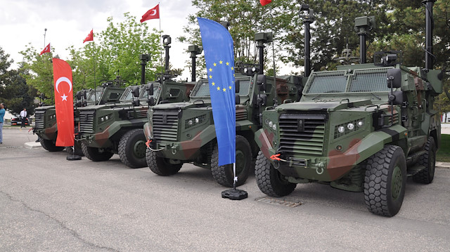 Zırhlı mobil güvenlik aracı Ateş, Milli Savunma Bakanlığı'na teslim edildi.

