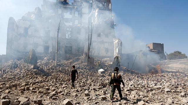 Başkent Sana'ya yönelik hava saldırısında siviller hedef alındı