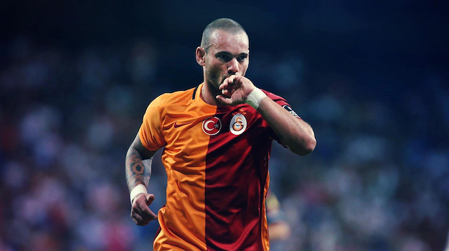 Sneijder, 2017 yılında Galatasaray'dan ayrılmıştı.