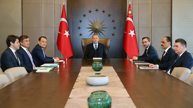 Cumhurbaşkanı Erdoğan, Türk Konseyi yetkililerini Huber Köşkü'nde kabul etti. 