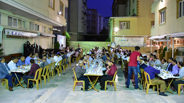 جمعية تركية تنظم إفطارًا للمثقفين السوريون في غازي عنتاب