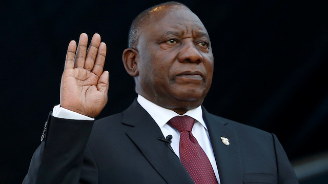 Cyril Ramaphosa takes the oath of office at his inauguation as South African president, at Loftus Versfeld stadium in Pretoria, South Africa May 25, 2019. REUTERS/Siphiwe Sibeko

