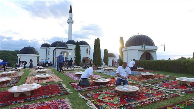 Bosna'da ramazan sofraları hazırlığı. 