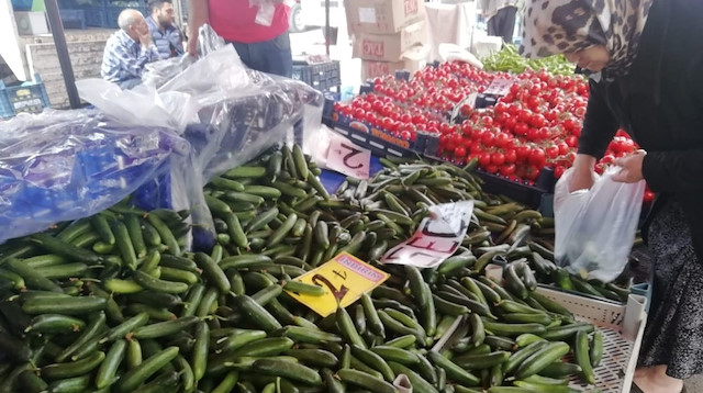 Yaz mevsiminin gelmesiyle birlikte, çarşı ve pazarda sebze fiyatlarında düşüş yaşandı.