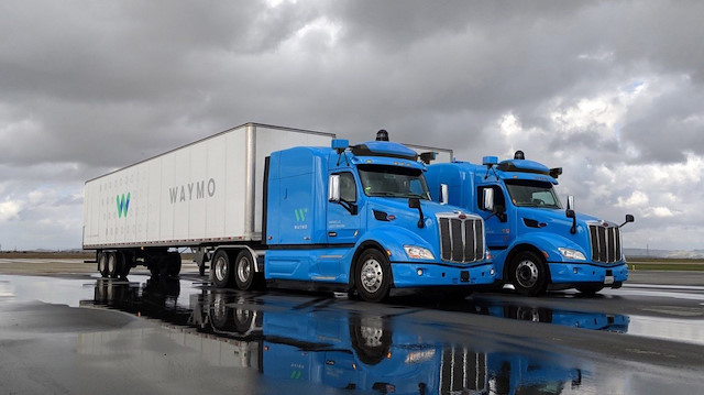 Waymo, Arizona'daki sürücüsüz kamyonları test etmeye başladı