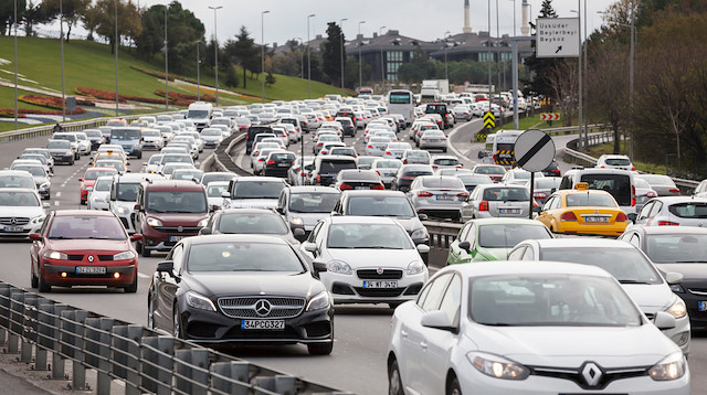 Nisan ayında 54 bin 322 adet taşıtın trafiğe kaydı yapıldı.