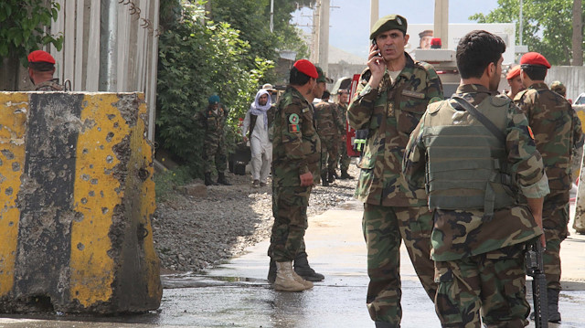 Saldırıyı üstlenen Taliban ise saldırıda 10 NATO askerinin öldüğünü iddia etti.