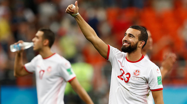 Naim Sliti, Tunus Milli Takımı formasıyla çıktığı 30 maçta 7 gol kaydetti.