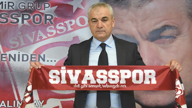 Sivasspor, Rıza Çalımbay'la 1 yıllık sözleşme yaptı.
