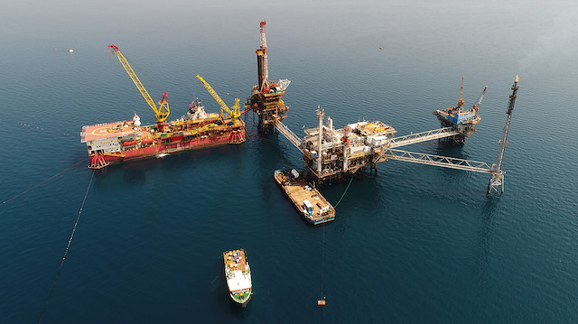 Doğu Akdeniz'de 9 trilyon dolarlık doğal gaz rezervi olduğu tahmin ediliyor.