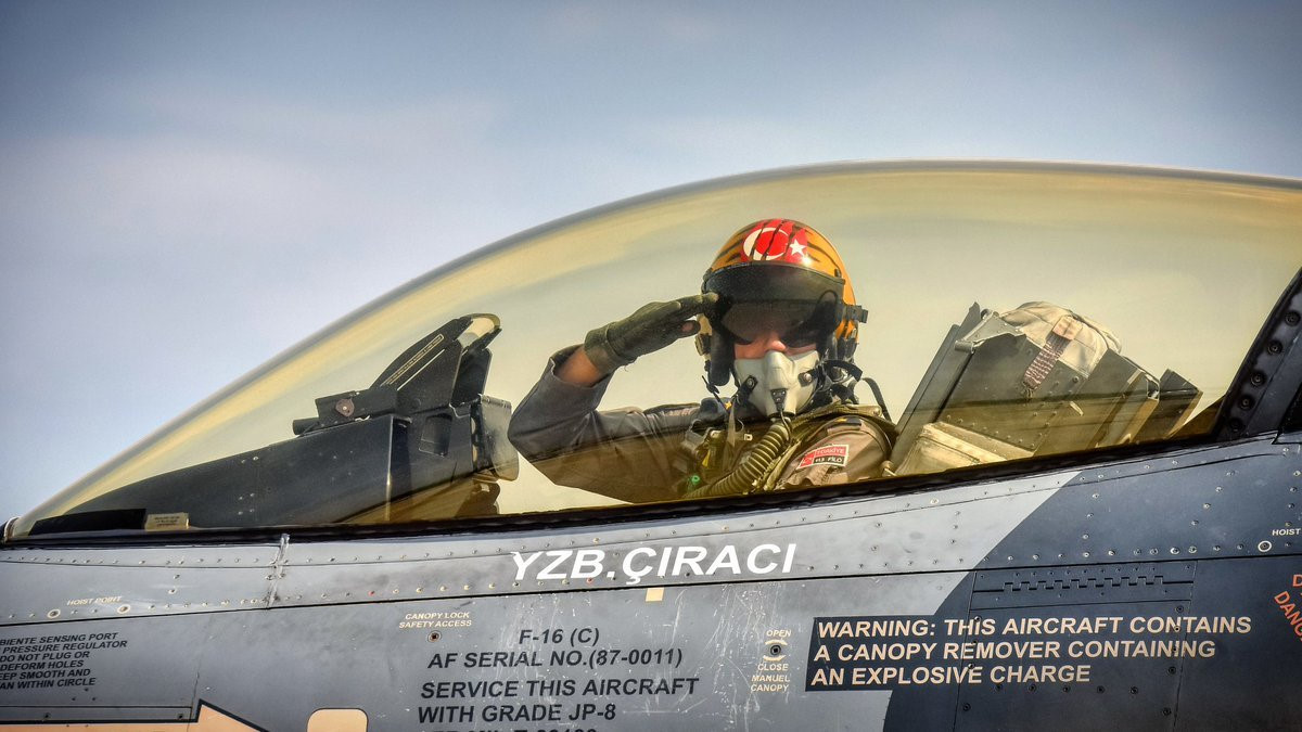 Türk savaş uçakları, pilotların üstün yetenekleriyle birleşerek özellikle terörle mücadelede önemli görevler üstleniyor.