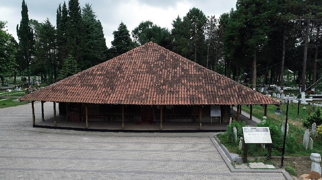  Göğceli Camii (Çivisiz Cami)