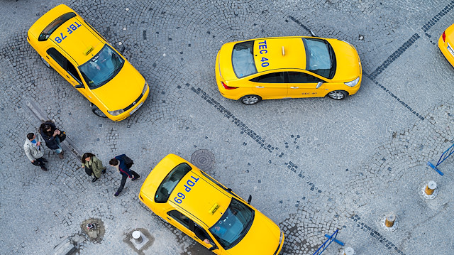 Taksi plaka fiyatlarında Uber tartışmaları sonrasında yüzde 30'luk bir düşüş yaşanmıştı.