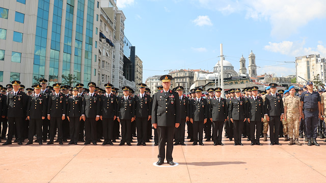 قوات الدرك التركية تحتفل بالذكرى الـ 180 لتأسيسها