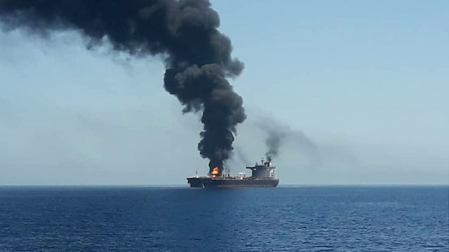 Umman Denizi'nde iki petrol tankerinde patlama meydana gelmişti.