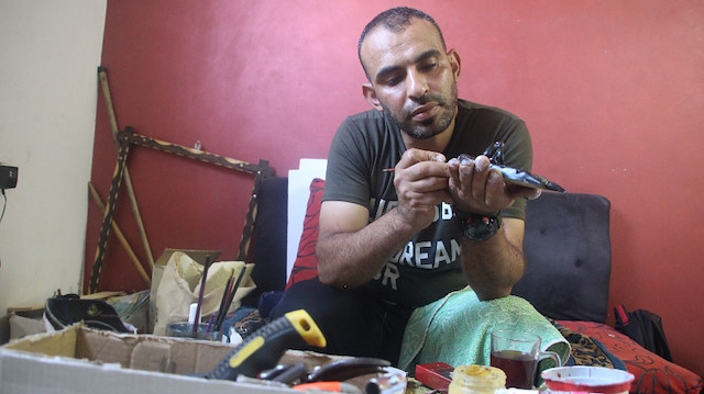 Filistinli sanatçı mermileri sanat eserine dönüştürüyor