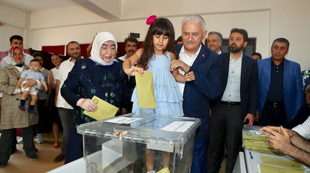 Turkey's ruling party candidate casts vote in Istanbul
