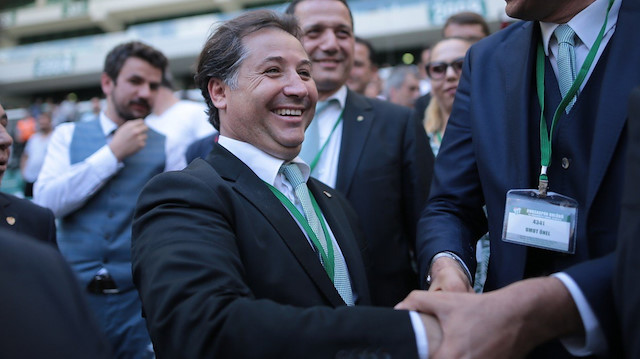 Bursaspor’da gerçekleşen olağanüstü genel kurulda, tek aday olarak seçime giren Mesut Mestan, yeşil-beyazlı kulübün yeni başkanı seçildi.