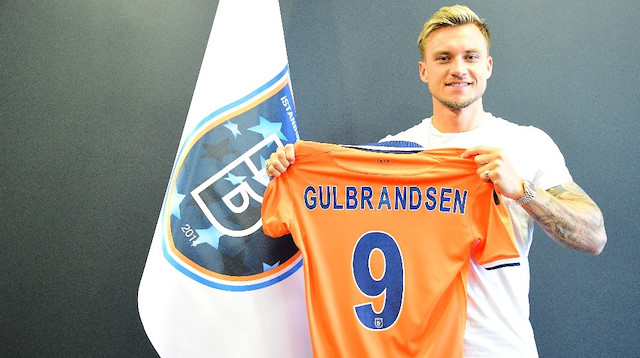Başakşehir'in yeni golcüsü Gulbrandsen 9 numaralı formayı giyecek.
