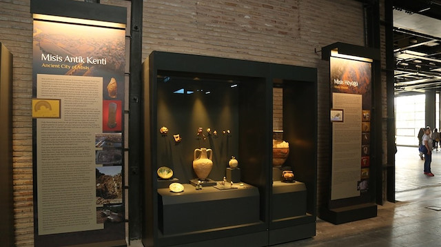 Eserler, Adana Müze Kompleksinde vatandaşların ziyaretine açıldı.