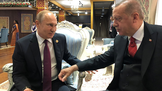 Turkish President Tayyip Erdoğan meets with his Russian counterpart Vladimir Putin