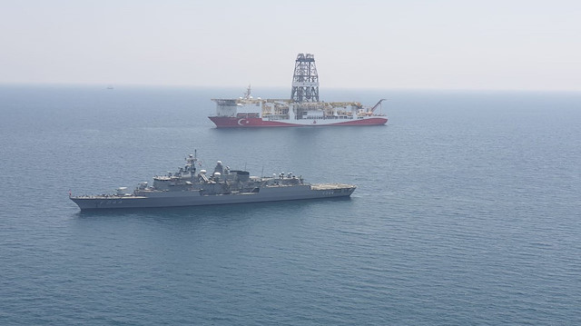 Yavuz Sondaj Gemisi  ile TCG Barbaros Fırkateyni'nin Doğu Akdeniz'e doğru ilerleyişi devam ediyor.