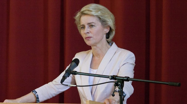 Almanya Savunma Bakanı Ursula von der Leyen
