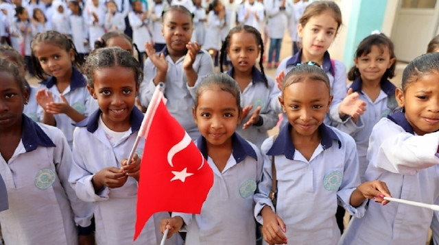 Etiyopya, FETÖ okullarını Türkiye Maarif Vakfı'na devretti.