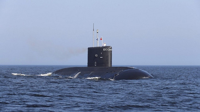 Rus donanmasına ait araştırma denizaltısında ne oldu?