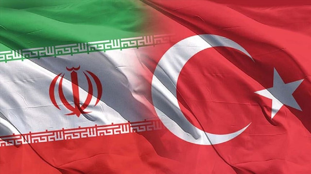 تركيا وإيران تبحثان تسهيل التجارة عبر حدودهما