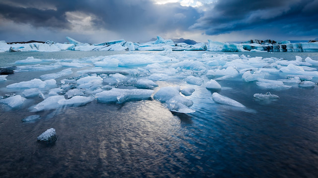  Son 40 yılda eriyen buzullar küresel iklim değişikliğini hızlandırıyor.