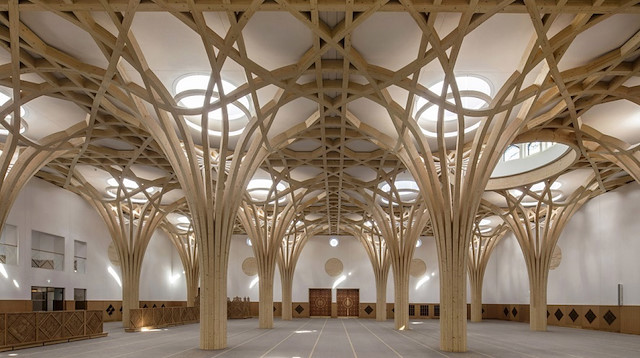  İngiltere’nin önemli mimarlık ofislerinden biri olan Marks Barfield’in tasarladığı bu caminin ‘ekolojik’ olması tabi ki bir çok soruyu da beraberinde getirdi.