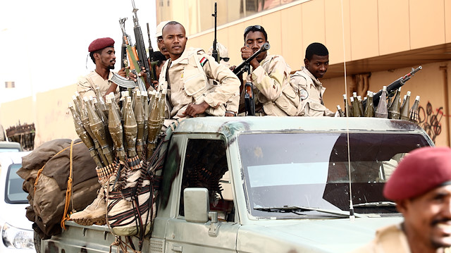 Riyad ve Abu Dabi'nin Sudan'a 3 milyar dolar yardımda bulunduğu duyurulmuştu. 