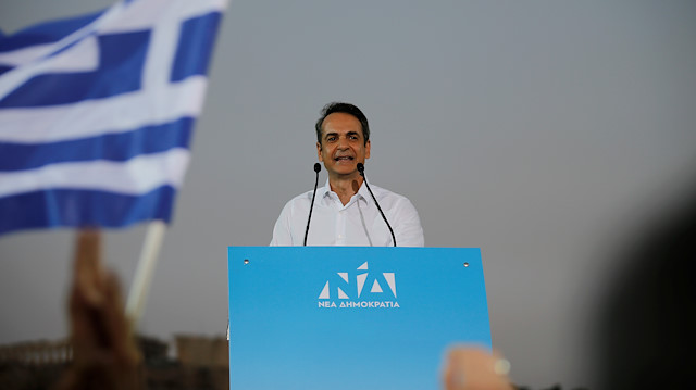 Tek başına iktidar olmaya hak kazanan Yeni Demokrasi partisi lideri Kyriakos Miçotakis